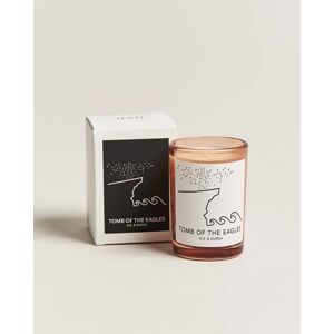 D.S. & Durga Tomb of The Eagles Scented Candle 200g
