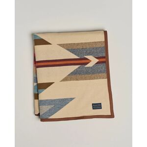 Pendleton Jacquard Blanket Wyeth Trail