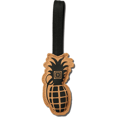 5.11 Tactical Mission Ready Grenadier Dog Tug Toy (Färg: Tan) 5.11 Tactical Mission Ready Grenadier Dog Tug Toy (Färg: Tan)