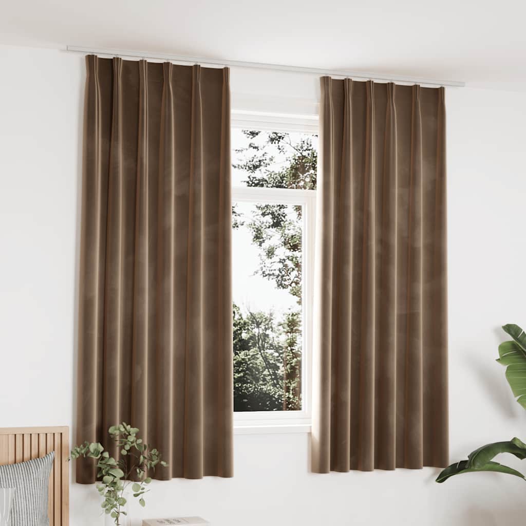 vidaXL Mörkläggningsgardiner 2 st m. krokar sammet beige 140x175 cm vidaXL Mörkläggningsgardiner 2 st m. krokar sammet beige 140x175 cm