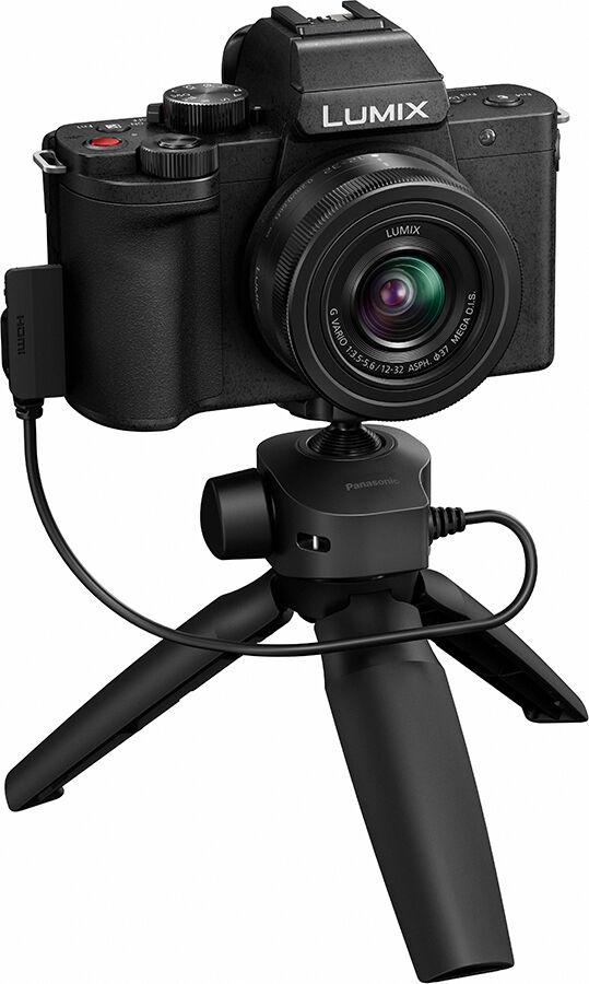 Panasonic Lumix DC-G100 + G Vario 12-32/3,5-5,6 O.I.S + DMW-SHGR1 handgrepp Panasonic Lumix DC-G100 + G Vario 12-32/3,5-5,6 O.I.S + DMW-SHGR1 handgrepp