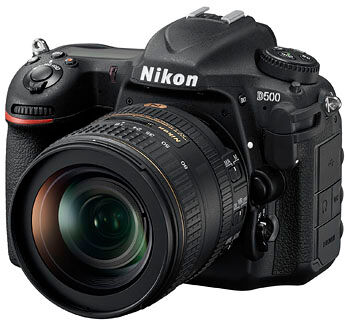 Nikon D500 hus + AF-S DX 16-80/2,8-4E ED VR Nikon D500 hus + AF-S DX 16-80/2,8-4E ED VR
