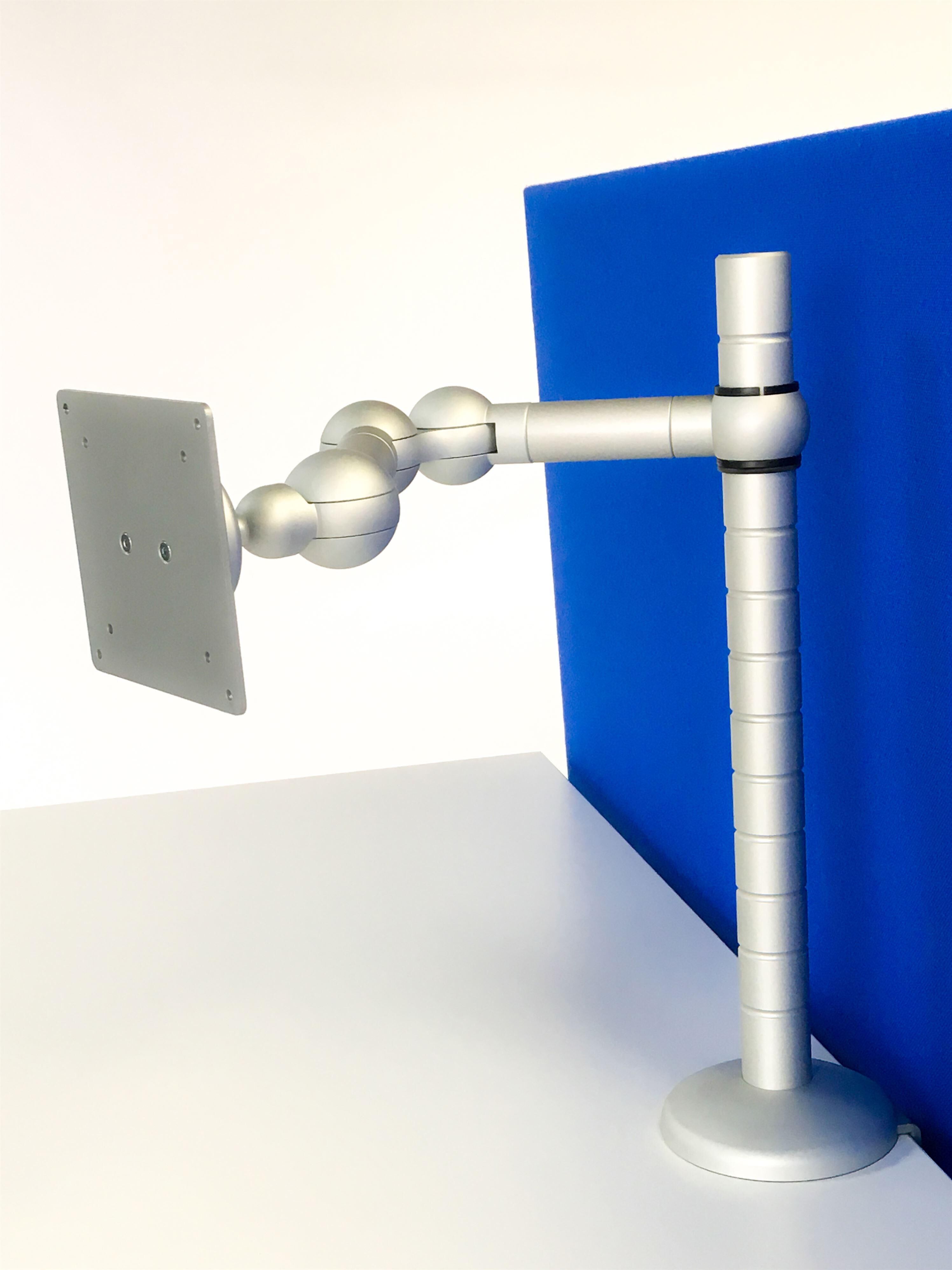 R-Go E-Motion Monitor arm, adjustable, silver R-Go E-Motion Monitor arm, adjustable, silver