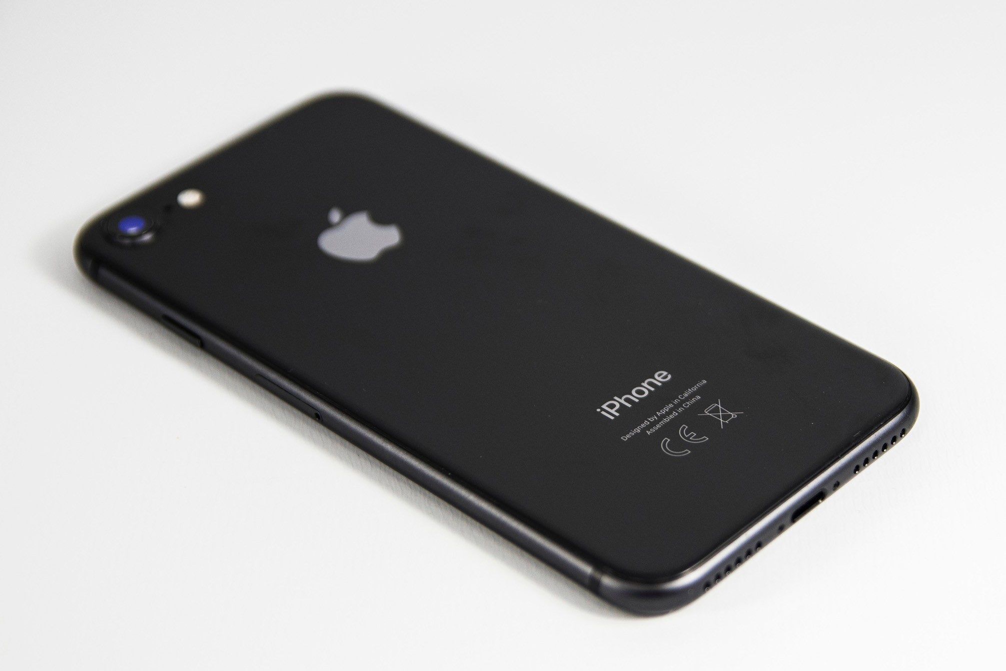 Apple iPhone 8 64GB rymdgrå (beg) (Klass A) Apple iPhone 8 64GB rymdgrå (beg) (Klass A)