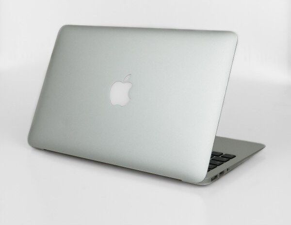 Apple MacBook Air 11,6" Mid 2013 (beg med märke skärm) (Klass C)