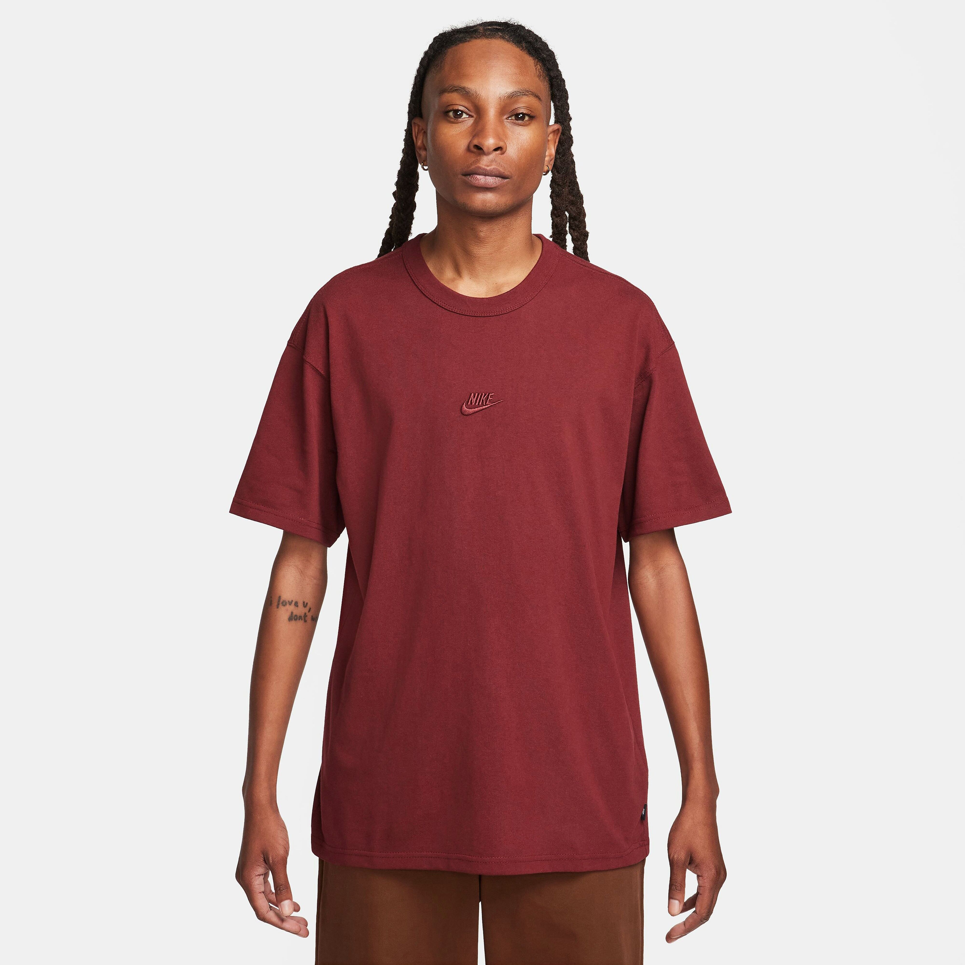 Nike Sportswear Premium Essentials T-Shirt - RED - Mens