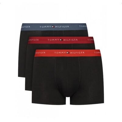 3PACK pánske boxerky Tommy Hilfiger čierne nadrozmer (UM0UM03897 0SW) 5XL 3PACK pánske boxerky Tommy Hilfiger čierne nadrozmer (UM0UM03897 0SW) 5XL