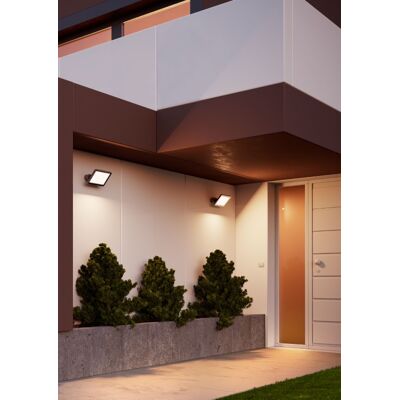 RedoGROUP REDO 90244 FLUX exteriérový reflektor POWER LED 50W 3150lm 3000K IP65 tmavošedá RedoGROUP REDO 90244 FLUX exteriérový reflektor POWER LED 50W 3150lm 3000K IP65 tmavošedá