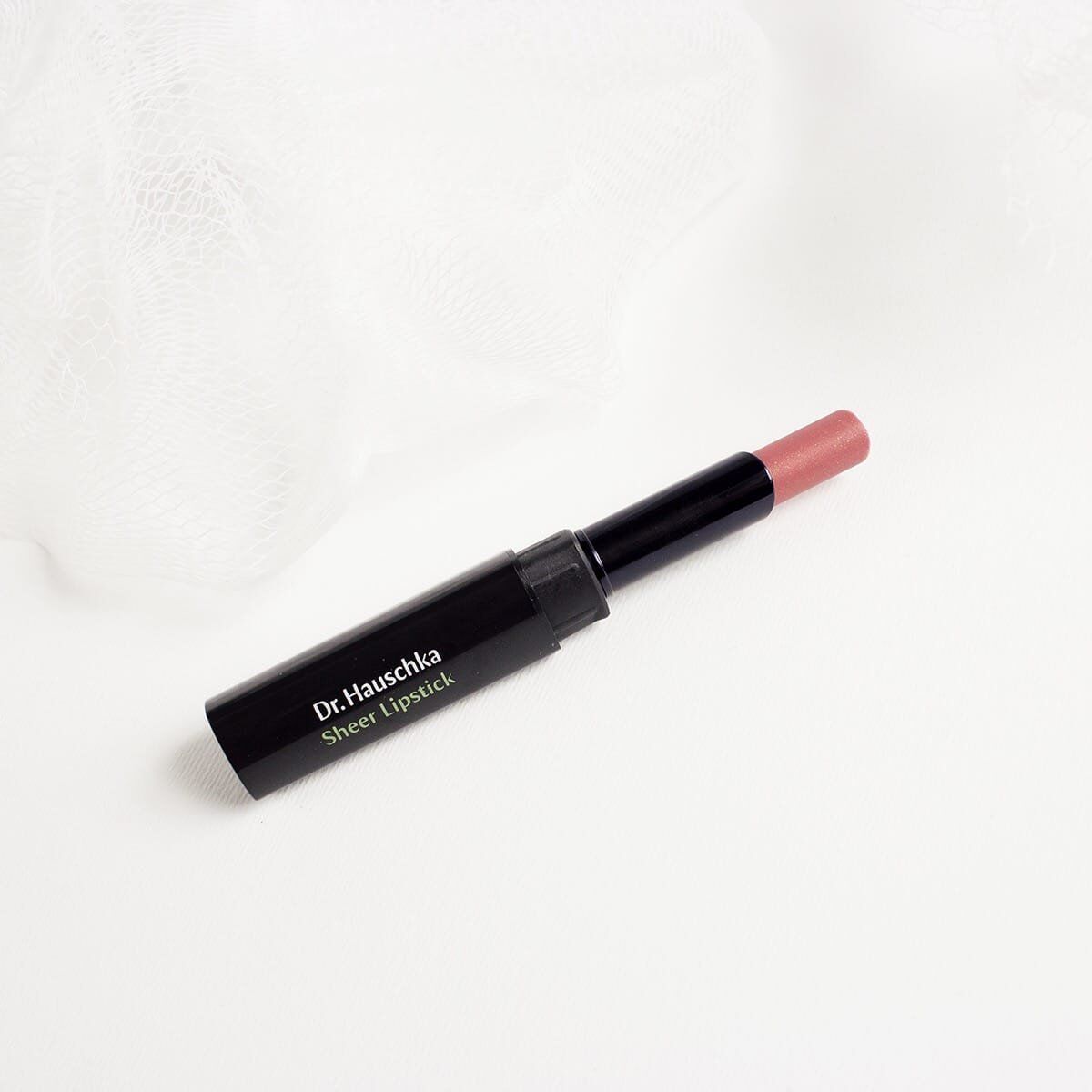 DR. HAUSCHKA Rúž Sheer Lipstick 06 aprikola