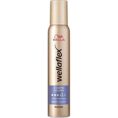 WELLA Wellaflex Mousse 2Day Volume Extra Strong 200 ml WELLA Wellaflex Mousse 2Day Volume Extra Strong 200 ml