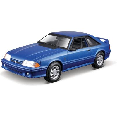 Maisto Ford Mustang SVT Cobra 1993 1:24 modrá metalíza Maisto Ford Mustang SVT Cobra 1993 1:24 modrá metalíza