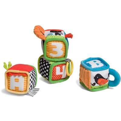 Infantino Textilné kocky s aktivitami 4 ks Infantino Textilné kocky s aktivitami 4 ks
