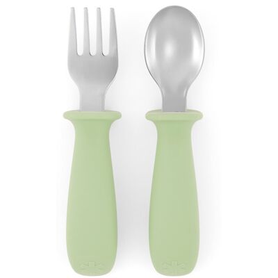 SKIP HOP Lyžička a vidlička Besties Squad Green, 12m+ SKIP HOP Lyžička a vidlička Besties Squad Green, 12m+