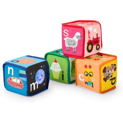 BABY EINSTEIN Hračka textilná kocky abeceda Alpha Stacks™ 4ks, 3m+ BABY EINSTEIN Hračka textilná kocky abeceda Alpha Stacks™ 4ks, 3m+