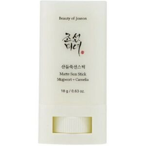 BEAUTY OF JOSEON Matte Sun Stick Mugwort + Camelia Matná SPF50+ tyčinka 18 g BEAUTY OF JOSEON Matte Sun Stick Mugwort + Camelia Matná SPF50+ tyčinka 18 g