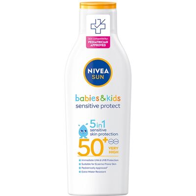 Nivea Detské mlieko na opaľovanie SPF 50+ Sun Kids (Pure & Sensitive Sun Lotion) 200 ml Nivea Detské mlieko na opaľovanie SPF 50+ Sun Kids (Pure & Sensitive Sun Lotion) 200 ml
