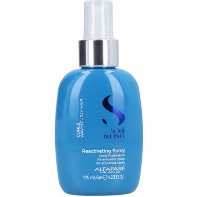 Alfaparf Milano Reaktivačný sprej pre kučeravé a vlnité vlasy Semi Di Lino Curls (Reactivating Spray) 125 ml Alfaparf Milano Reaktivačný sprej pre kučeravé a vlnité vlasy Semi Di Lino Curls (Reactivating Spray) 125 ml