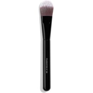 Chanel Kozmetický štetec na tekutý make-up Pinceau Fond De Teint N°100 Chanel Kozmetický štetec na tekutý make-up Pinceau Fond De Teint N°100