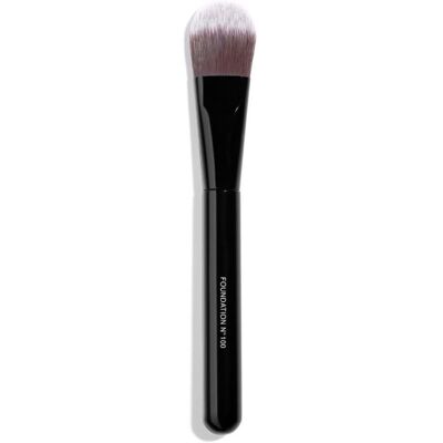 Chanel Kozmetický štetec na tekutý make-up Pinceau Fond De Teint N°100 Chanel Kozmetický štetec na tekutý make-up Pinceau Fond De Teint N°100
