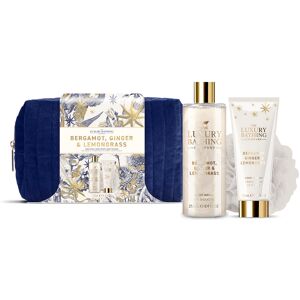 The Luxury Bathing Company Darčeková sada starostlivosti o telo v kometickej taške Bergamot, Zázvor & Lemongrass 3 ks The Luxury Bathing Company Darčeková sada starostlivosti o telo v kometickej taške Bergamot, Zázvor & Lemongrass 3 ks