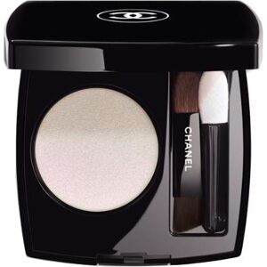 Chanel Vrchné očné tiene Ombre Essentielle (Top Coat) 2,2 g 220 Blanc Perle Chanel Vrchné očné tiene Ombre Essentielle (Top Coat) 2,2 g 220 Blanc Perle