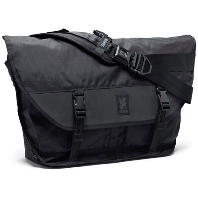 Chrome Industries Citizen 24L Messenger Black BG-380-BXRF Unisex - Batohy a tašky Chrome - Čierna - BG-380-BXRF-One-size - Size: One size One size unisex Chrome Industries Citizen 24L Messenger Black BG-380-BXRF Unisex - Batohy a tašky Chrome - Čierna - BG-380-BXRF-One-size - Size: One size One size unisex