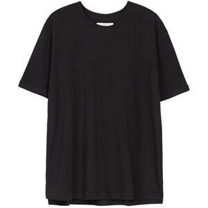 Makia Cara T-Shirt W Dámske - Tričká Makia - Čierna - W24024_999-S - Size: S S female Makia Cara T-Shirt W Dámske - Tričká Makia - Čierna - W24024_999-S - Size: S S female