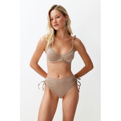 Trendyol Mink Balconette Tie-Up Silvery High Waist Hipster Bikini Set Hnedá 34 Trendyol Mink Balconette Tie-Up Silvery High Waist Hipster Bikini Set Hnedá 34