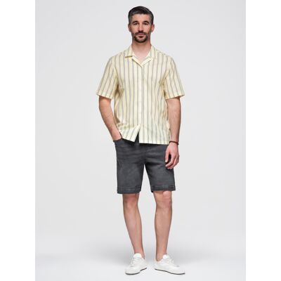 Ombre Men'S Shorts With Elastic Waistband And Wash Effect - Grey Šedá M Ombre Men'S Shorts With Elastic Waistband And Wash Effect - Grey Šedá M