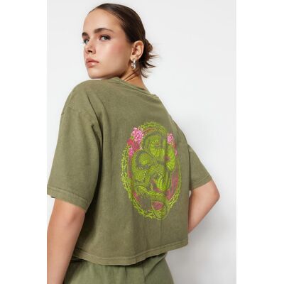 Trendyol Khaki 100% Bavlna S Vypraným Efektom Potlačeným Na Chrbte Crop Tričko S Okrúhlym Výstrihom Kaki L Trendyol Khaki 100% Bavlna S Vypraným Efektom Potlačeným Na Chrbte Crop Tričko S Okrúhlym Výstrihom Kaki L