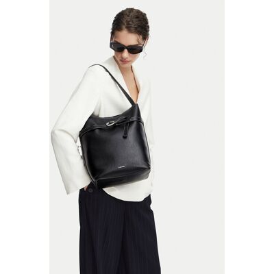 Calvin Klein Kabelka Buckle Medium Bucket LV04F3551G Čierna Ženy Calvin Klein Kabelka Buckle Medium Bucket LV04F3551G Čierna Ženy