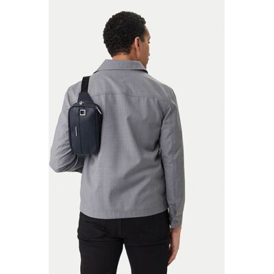 Armani Exchange Ľadvinka XM002037 AF19931 UB100 Tmavomodrá Muži Armani Exchange Ľadvinka XM002037 AF19931 UB100 Tmavomodrá Muži
