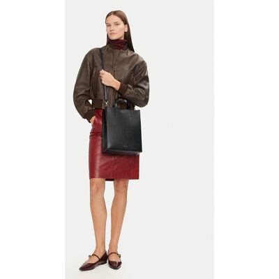 Calvin Klein Kabelka Line Lthr Mini Tote 32 LV04F3002G Čierna Ženy Calvin Klein Kabelka Line Lthr Mini Tote 32 LV04F3002G Čierna Ženy