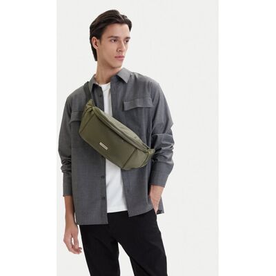 Calvin Klein Ľadvinka Sleek Waistbag Sling LV04D3148G Zelená Muži Calvin Klein Ľadvinka Sleek Waistbag Sling LV04D3148G Zelená Muži