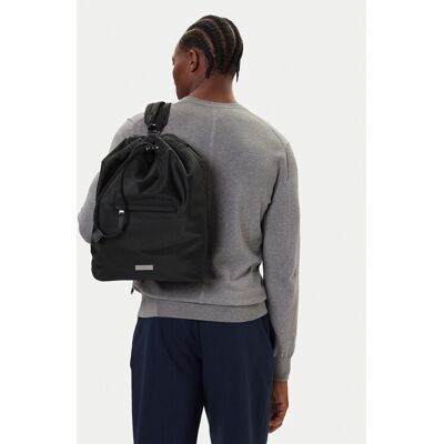 Calvin Klein Ruksak Sleek Drawstring Sling LV04D3145G Čierna Muži Calvin Klein Ruksak Sleek Drawstring Sling LV04D3145G Čierna Muži