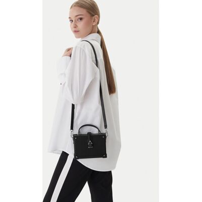 KARL LAGERFELD Kabelka B1W30100 Čierna Ženy KARL LAGERFELD Kabelka B1W30100 Čierna Ženy