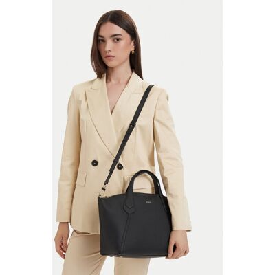 BOSS Kabelka Lenah M 50563396 Čierna Ženy BOSS Kabelka Lenah M 50563396 Čierna Ženy