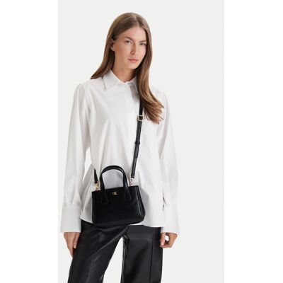 Calvin Klein Kabelka Ck Mini Tote Crossbody LV04F3520G Čierna Ženy Calvin Klein Kabelka Ck Mini Tote Crossbody LV04F3520G Čierna Ženy