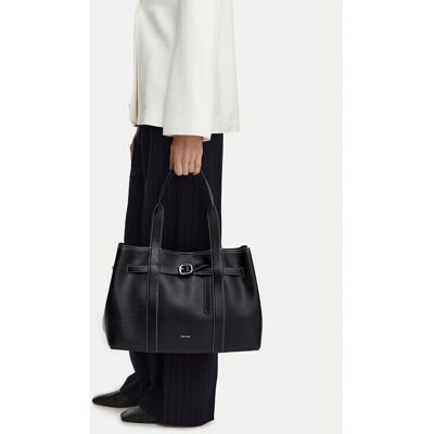 Calvin Klein Kabelka Buckle Medium Work Tote LV04F3549G Čierna Ženy Calvin Klein Kabelka Buckle Medium Work Tote LV04F3549G Čierna Ženy