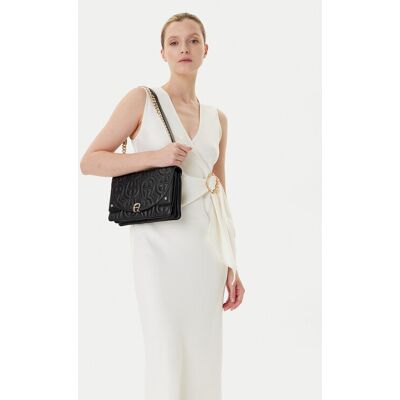 Aigner Kabelka Diadora S 132053 Čierna Ženy Aigner Kabelka Diadora S 132053 Čierna Ženy