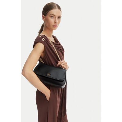 Calvin Klein Kabelka Ck Convertible Chain Medium Bag LV04F3171G Čierna Ženy Calvin Klein Kabelka Ck Convertible Chain Medium Bag LV04F3171G Čierna Ženy