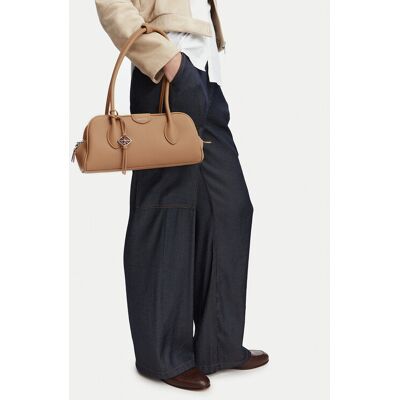 Calvin Klein Kabelka Emblem Trio Pebble Shoulder Bag LV04F3743G Béžová Ženy Calvin Klein Kabelka Emblem Trio Pebble Shoulder Bag LV04F3743G Béžová Ženy
