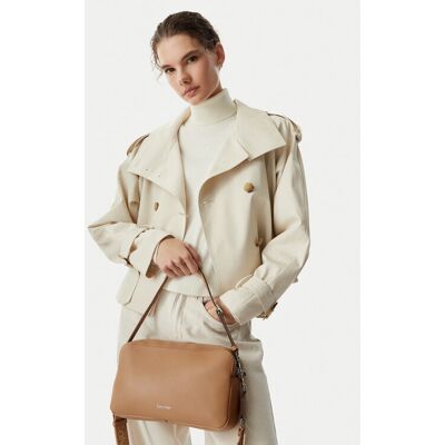 Calvin Klein Kabelka Webbing 2X Strap Lg Camera Bag LV04F3642G Béžová Ženy Calvin Klein Kabelka Webbing 2X Strap Lg Camera Bag LV04F3642G Béžová Ženy