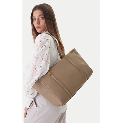 Calvin Klein Kabelka Emblem Hw Pebble Tote LV04F3424G Béžová Ženy Calvin Klein Kabelka Emblem Hw Pebble Tote LV04F3424G Béžová Ženy