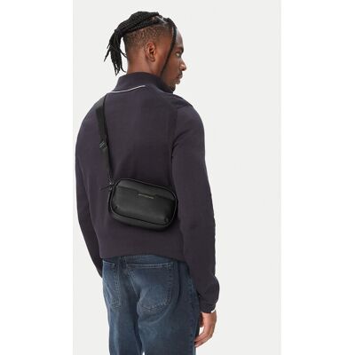 Armani Exchange Taška cez rameno XM002583 AF22651 UC001 Čierna Muži Armani Exchange Taška cez rameno XM002583 AF22651 UC001 Čierna Muži