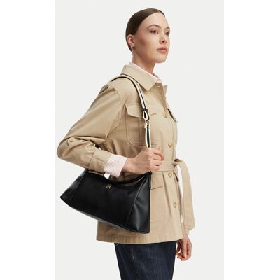 Tommy Hilfiger Kabelka Th Essential Shoulder Bag AW0AW18374 Čierna Ženy Tommy Hilfiger Kabelka Th Essential Shoulder Bag AW0AW18374 Čierna Ženy