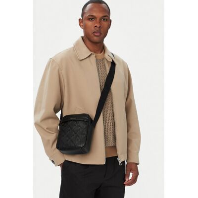 Calvin Klein Taška cez rameno Emblem Aop Deboss Reporter LV04D3562G Čierna Muži Calvin Klein Taška cez rameno Emblem Aop Deboss Reporter LV04D3562G Čierna Muži