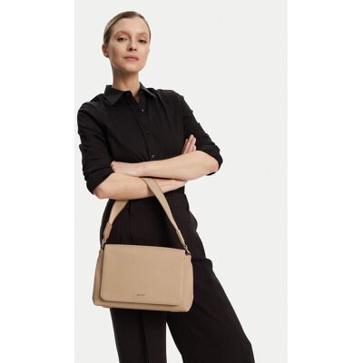 Calvin Klein Kabelka Ck Must Satchel_Mono K60K613181 Béžová Ženy Calvin Klein Kabelka Ck Must Satchel_Mono K60K613181 Béžová Ženy