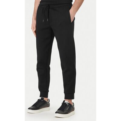 Armani Exchange Teplákové nohavice XM000373 AF10818 UC001 Čierna Regular Fit Muži Armani Exchange Teplákové nohavice XM000373 AF10818 UC001 Čierna Regular Fit Muži