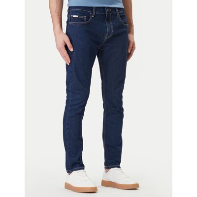 Guess Jeans Džínsy M6RA0F D6326 Tmavomodrá Regular Fit Muži Guess Jeans Džínsy M6RA0F D6326 Tmavomodrá Regular Fit Muži